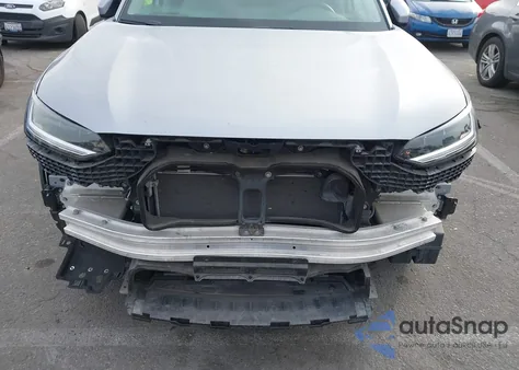 2023 Honda Hr-V 2Wd Lx from USA, damaged, VIN 3CZRZ1H37PM743113